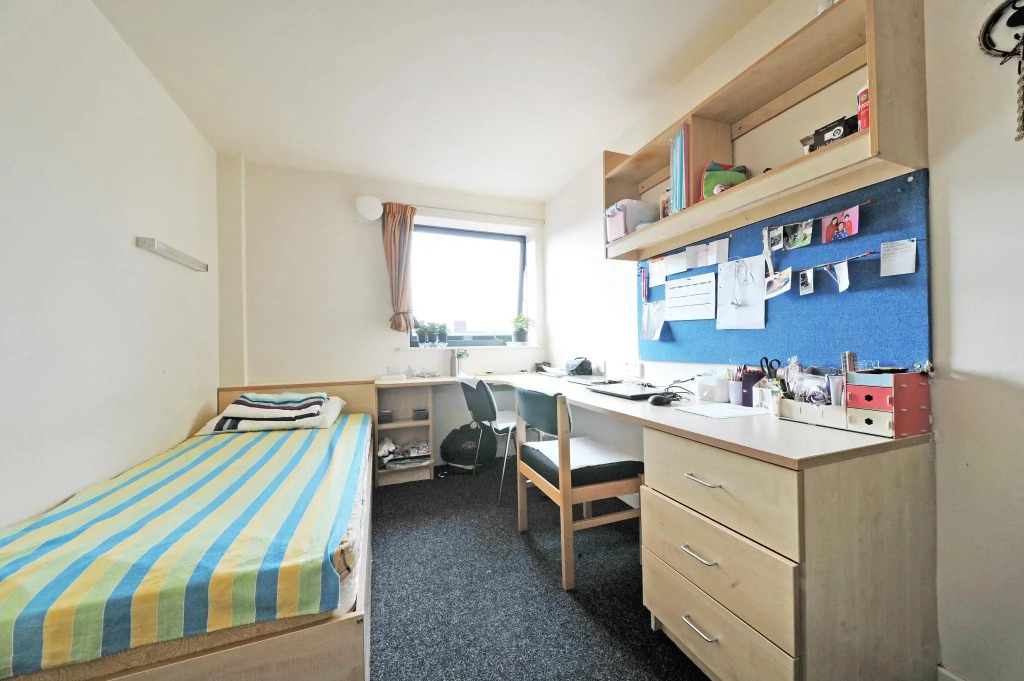 Rusholme Place Manchester - Walking distance to Manchester University