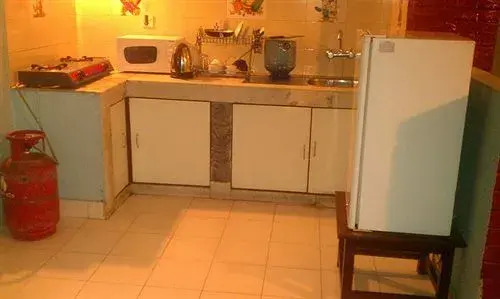 OYO 120 Hotel Tayoma