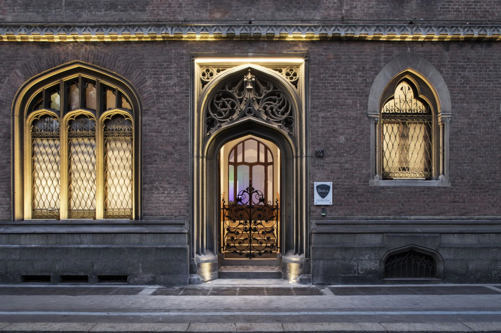 Babila Hostel & Bistrot