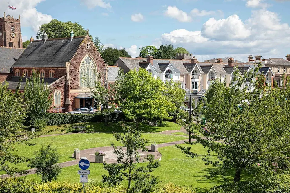 Park View R & R - Adult Only - Self-Catering - Free Parking - EV Point