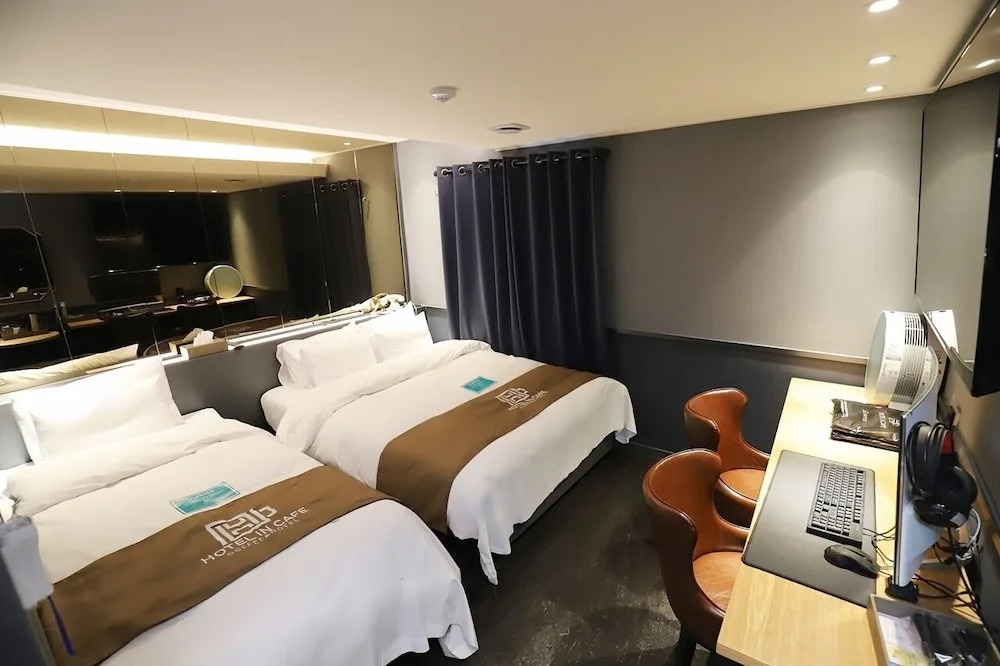 Hotel in Cafe Doksan