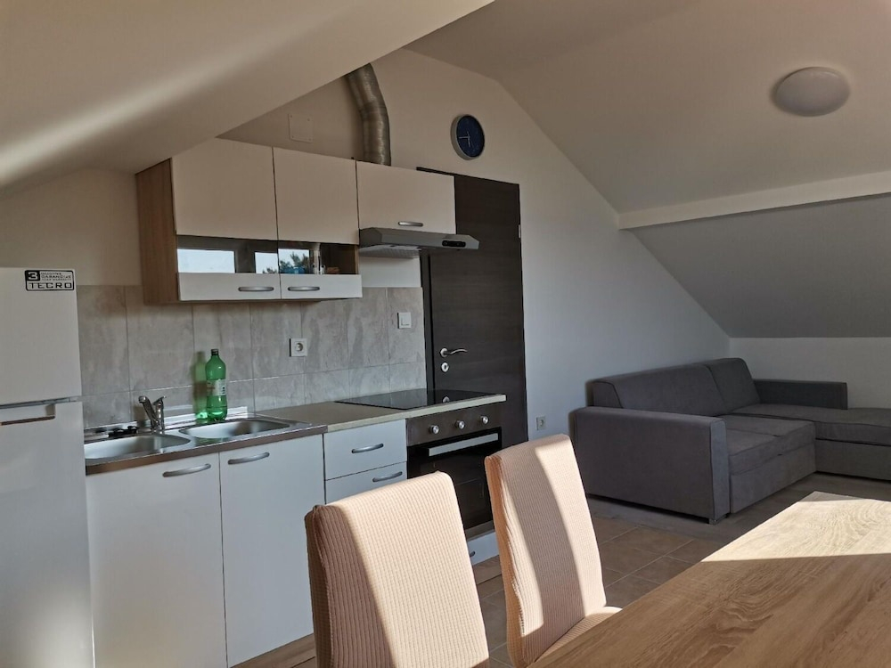 Apartment Igi
