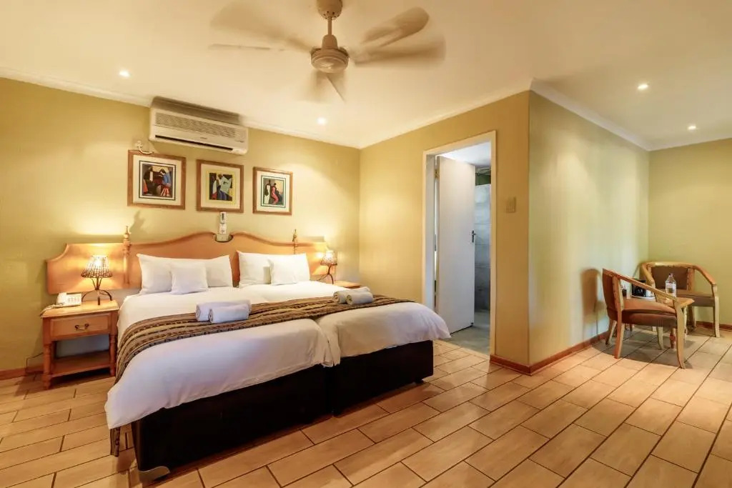 Hotel Numbi & Garden Suites