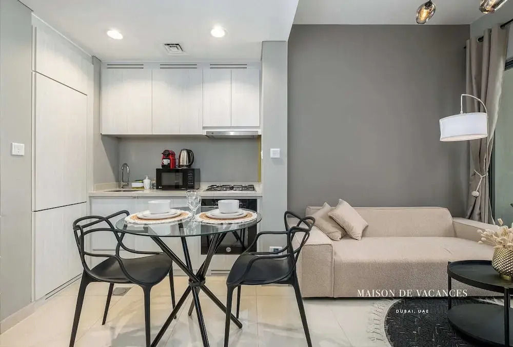Cozy 1 Bedroom in Business Bay Dubai