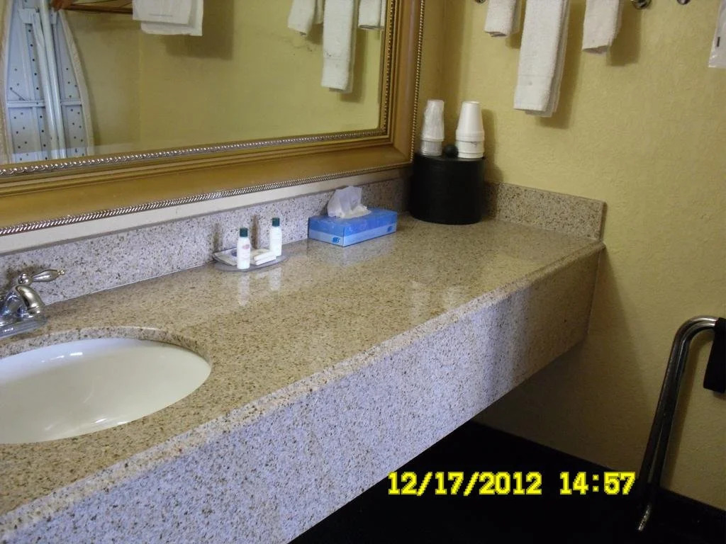 OYO Hotel Crowley LA I-10