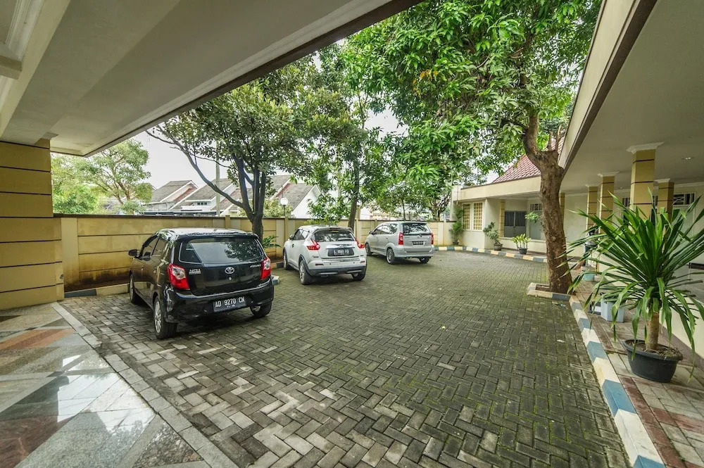 Airy Solo Baru Telukan Pendawa AF 1
