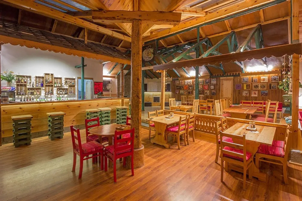 Guesthouse with parking in Siyal, Manali, by GuestHouser 41366