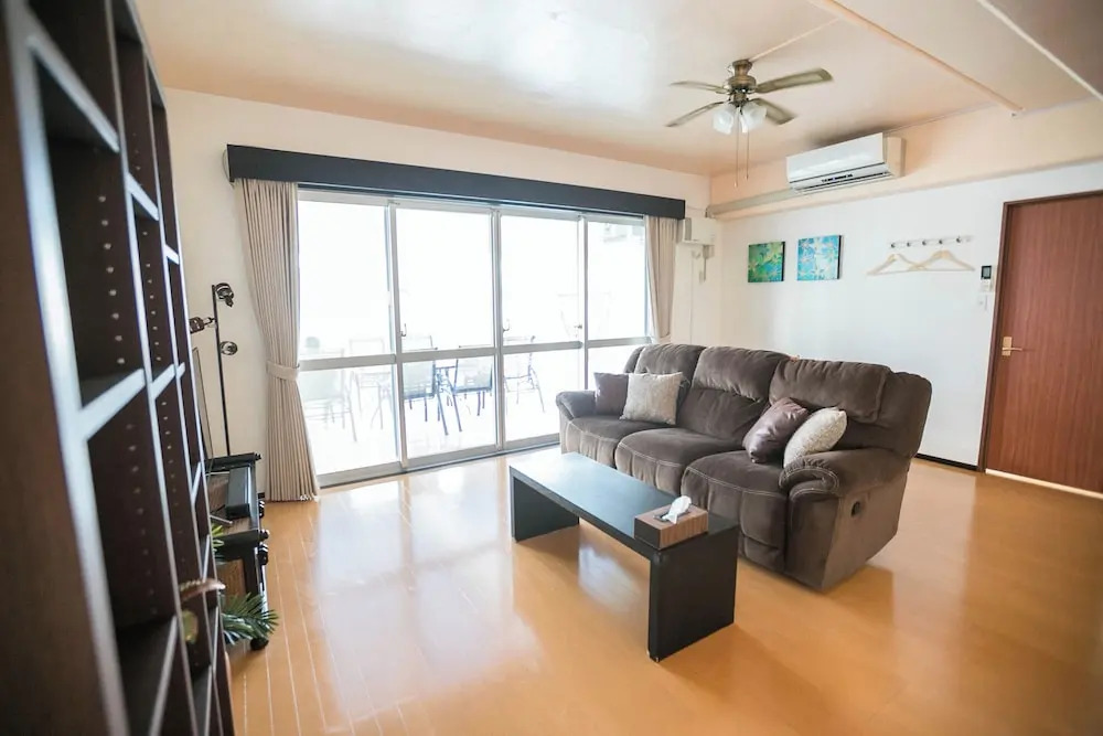Public Inn Okinawa