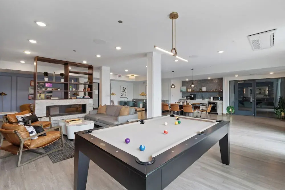 New & Modern  Lux City Escape