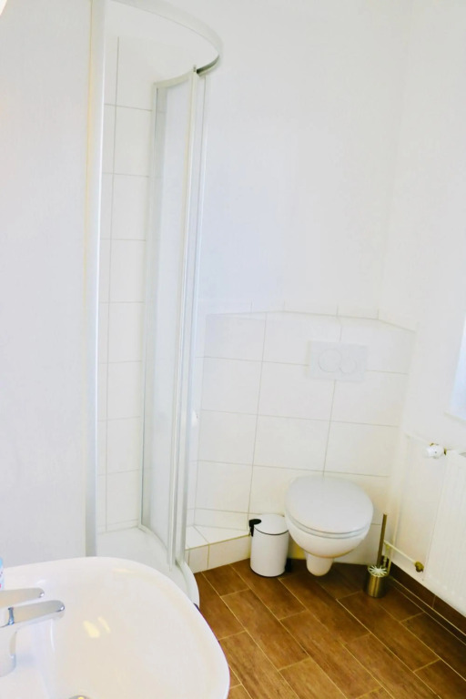 Ferienwohnung Seestern in Steinhude, ruhig gelegen , 2 Schlafzimmer, 2 Bäder, Gartennutzung, Freies WLAN