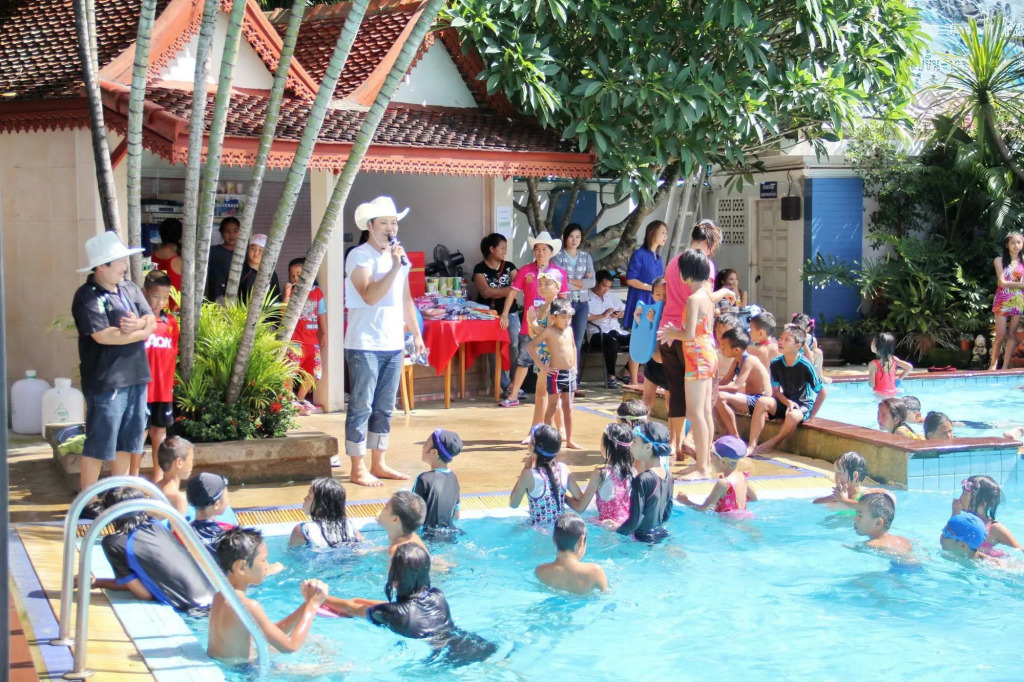 Golden Pool Hotel