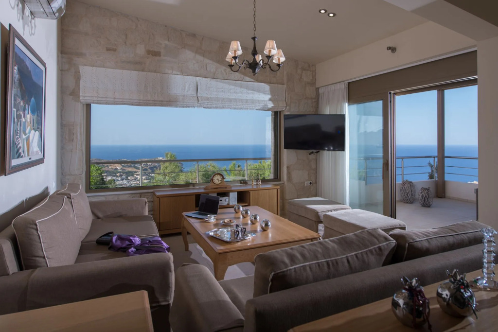 Olive Green Hotel