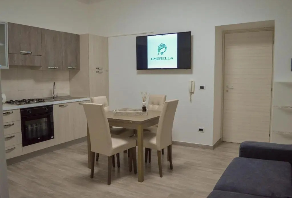 Emerella Luxury Suites-Siderno Lungomare