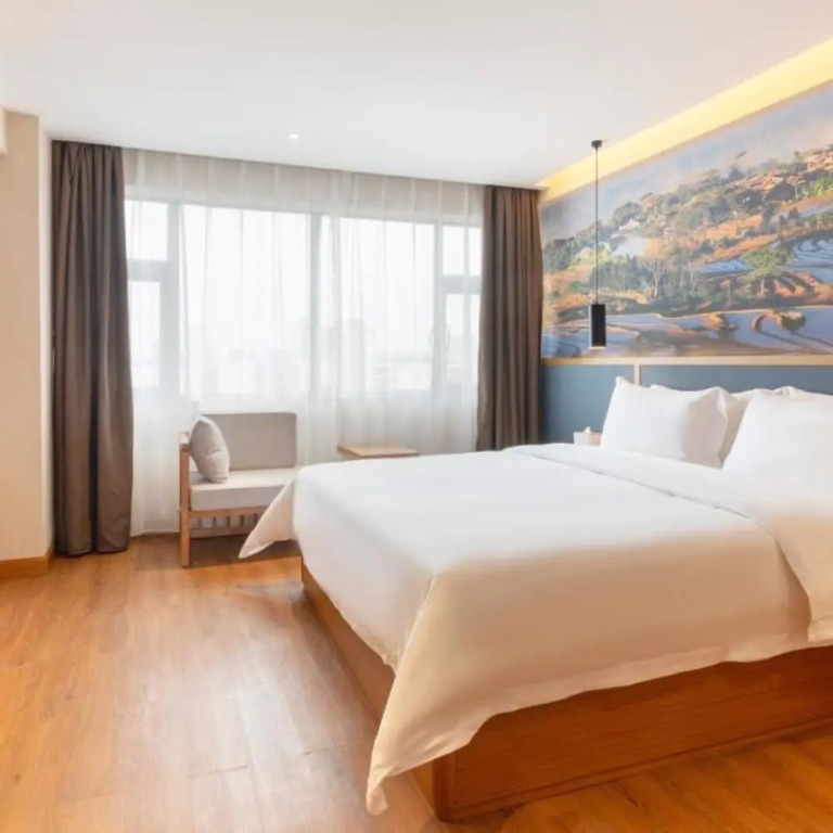 Taste Shangyi Hotel (Liuzhou Diwang North Station Store)