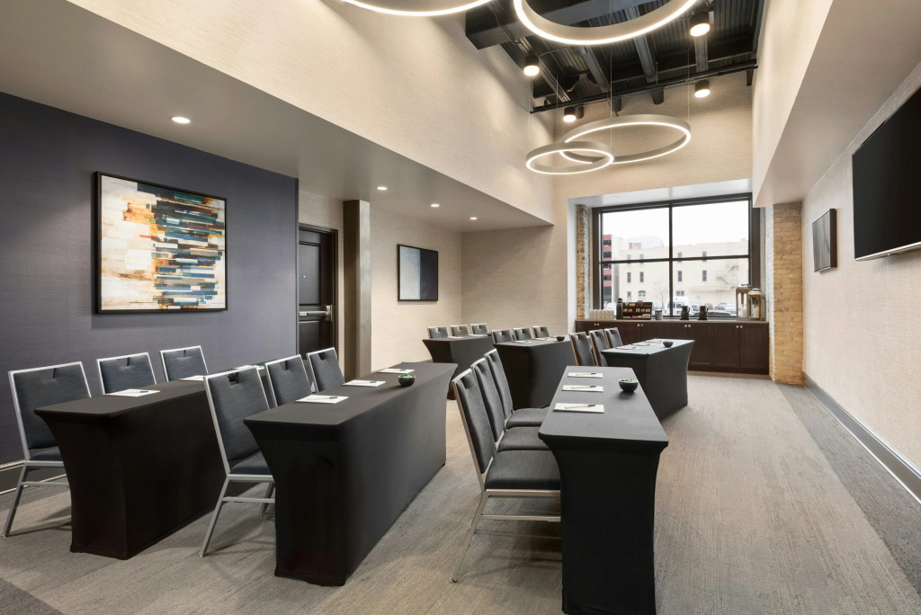 Homewood Suites By Hilton Milwaukee Downtown