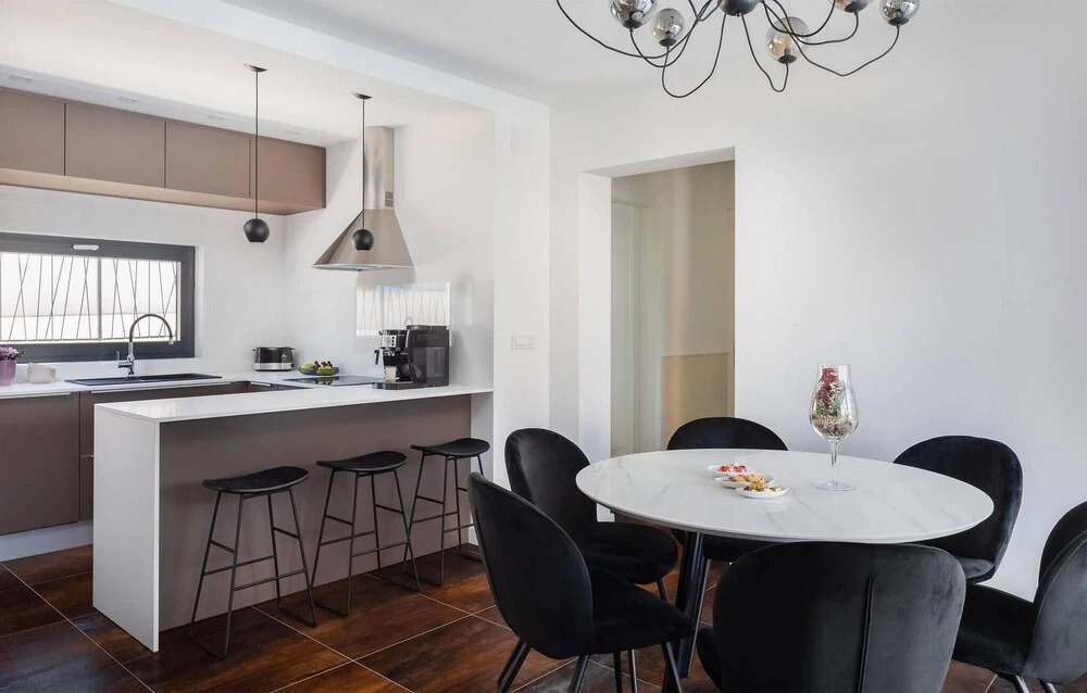 Gorgeous Home In Zidarici