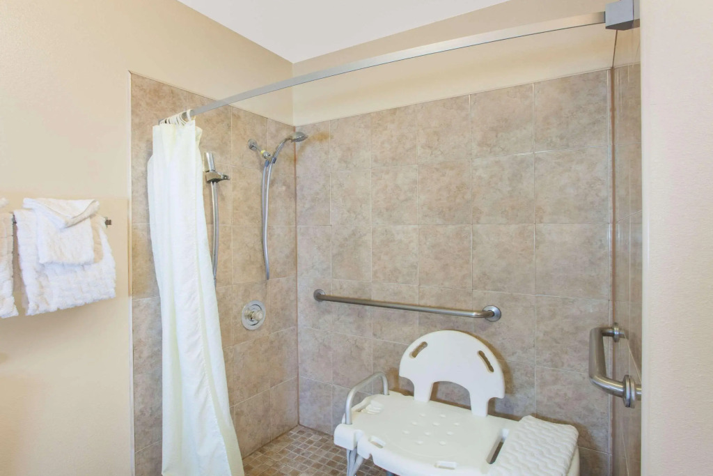Super 8 by Wyndham Los Angeles/Alhambra
