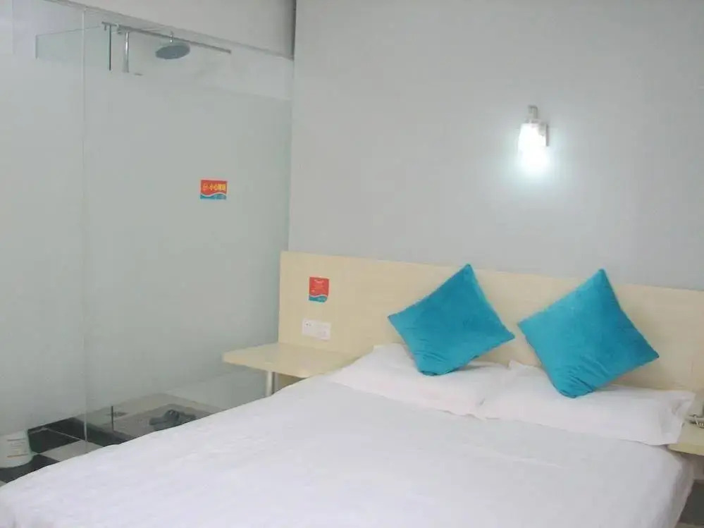 Wenchang City 136 Hotel