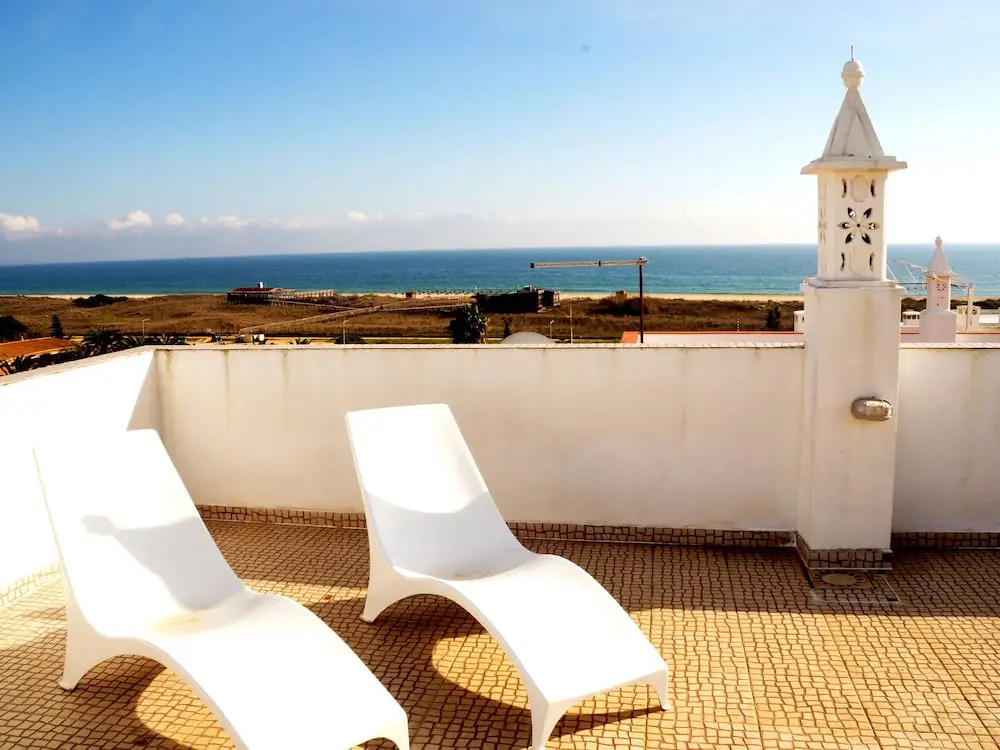 Pine Villa Meia Praia
