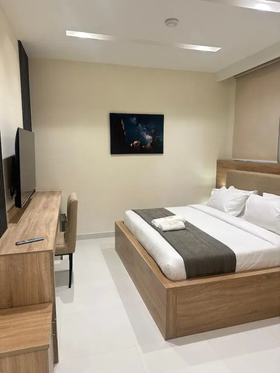Adar Hotel