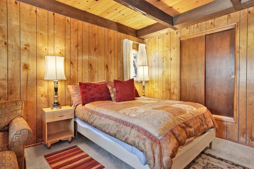 Rustic Retreat #2419