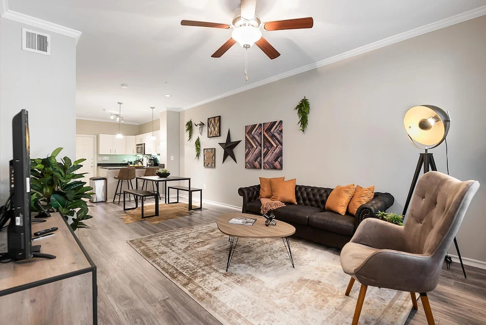 Uptown Dallas Apartments