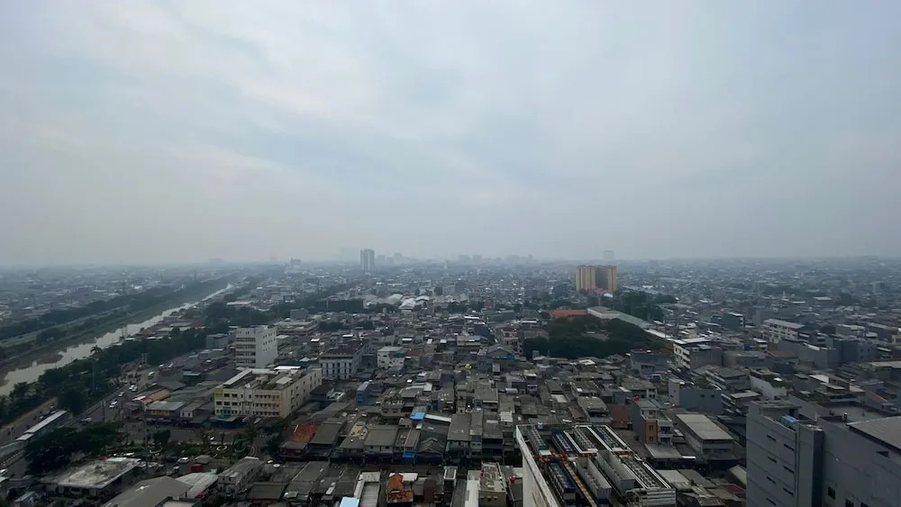 Homey And Tidy 2Br Apartment At Seasons City Latumenten