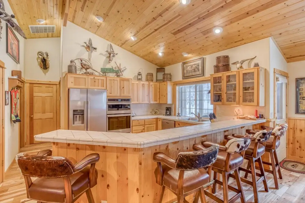 Spectacular Mountain Views and Outdoor Gatherings - Charming Oasis