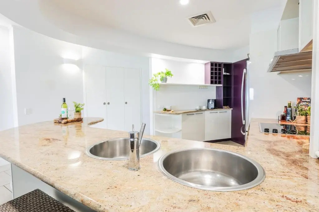 Azure Vista - 3 Bedroom Unit - Ocean Views