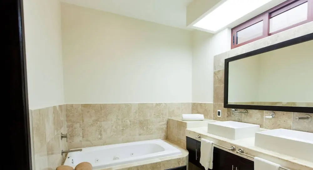 El Faro 304 Coral 3bedroom Penthouse