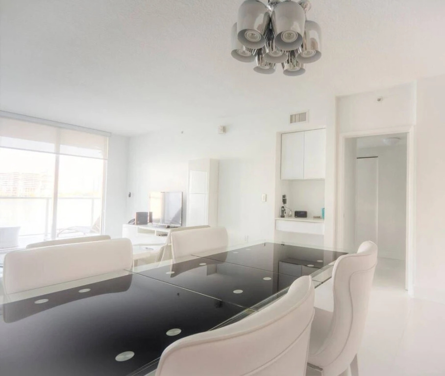 Le Marina Bay 407 by Go Florida Condo, Sunny Isles