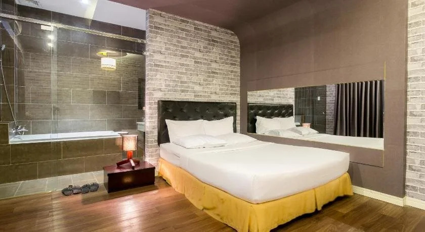 Triip Friday Hotel Phan Xich Long