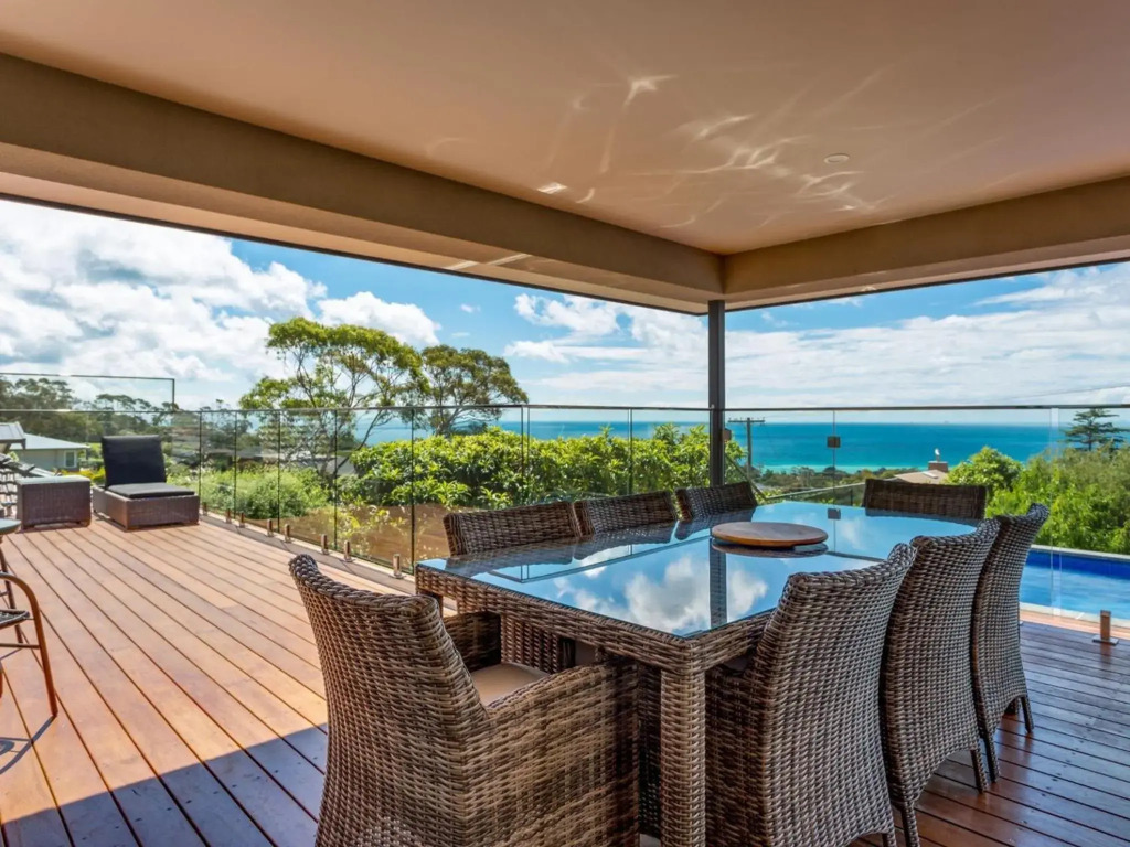 Poolside Getaway Dromana