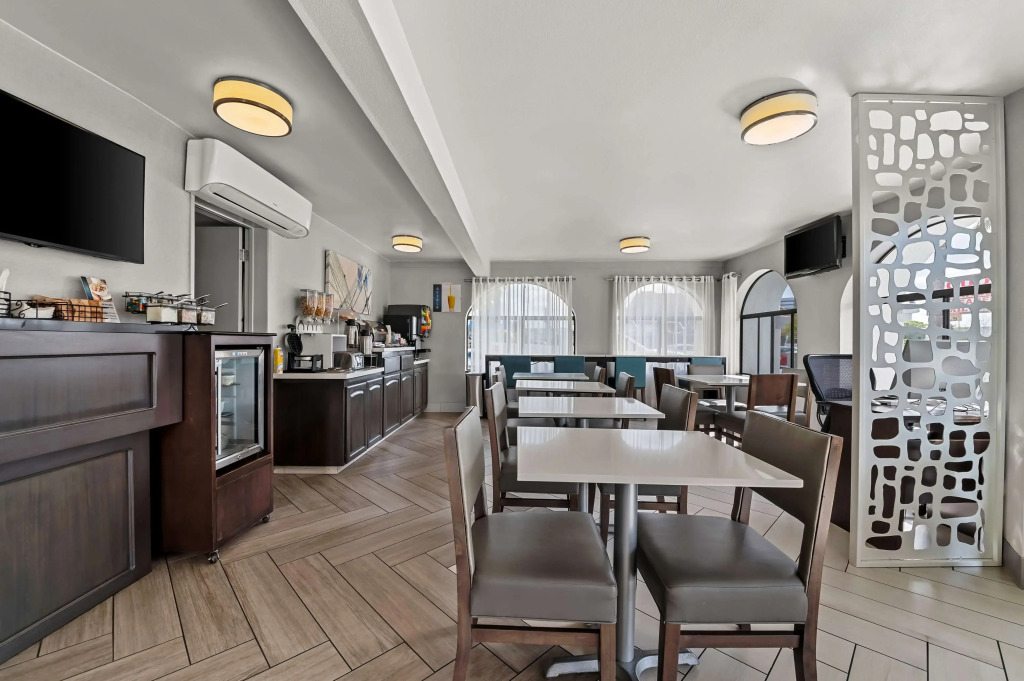 Best Western Los Alamitos Inn & Suites