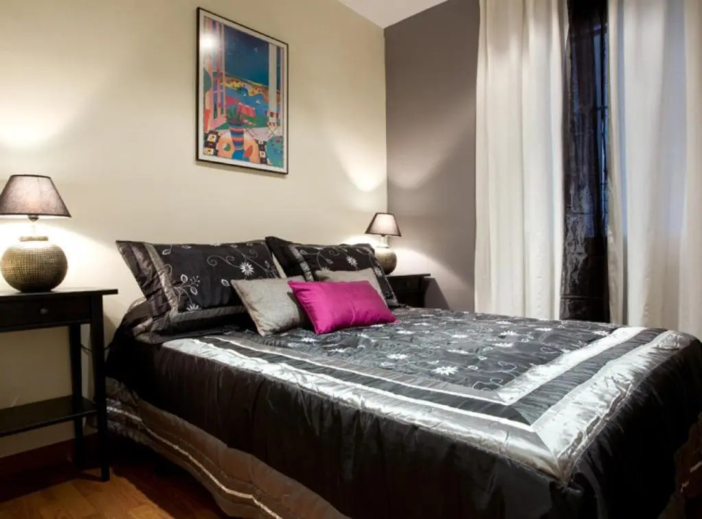 Avinguda Gaudi Apartment