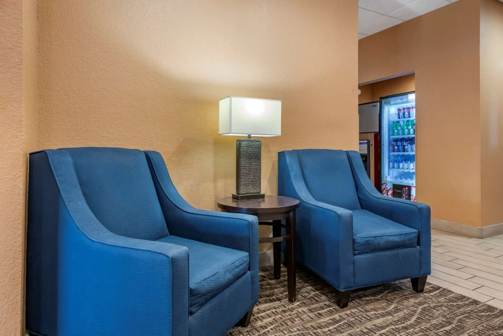 Comfort Inn & Suites Orlando North