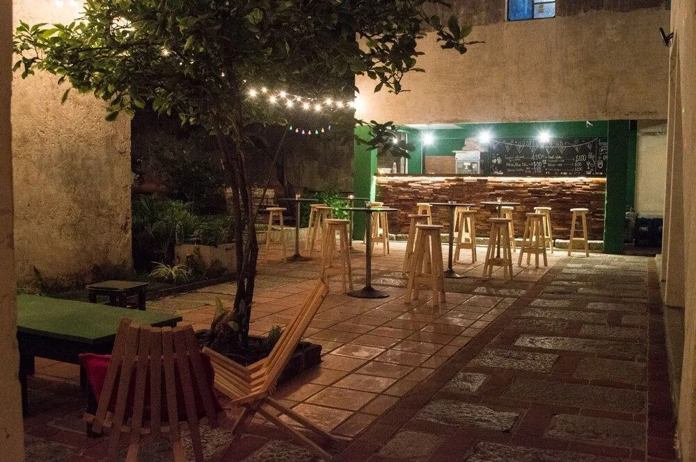 Vato Loko Hostel Pub
