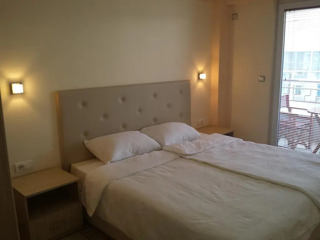 Adeona Apartments