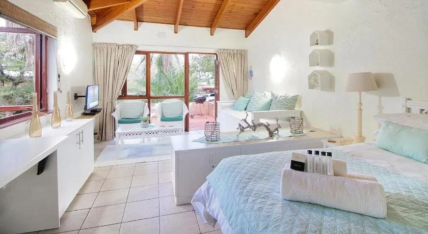 San Lameer Villa Rentals Bachelor Studio 2515