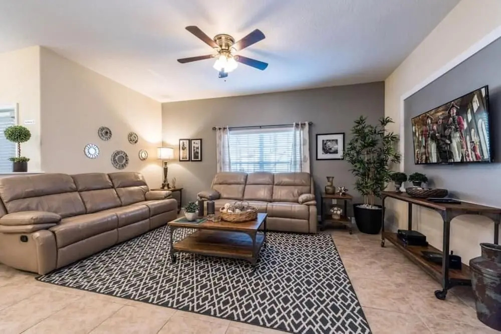 4899ct - Storey Lake 5 Bedroom Townhouse