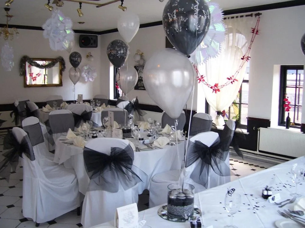 Fownes Hotel