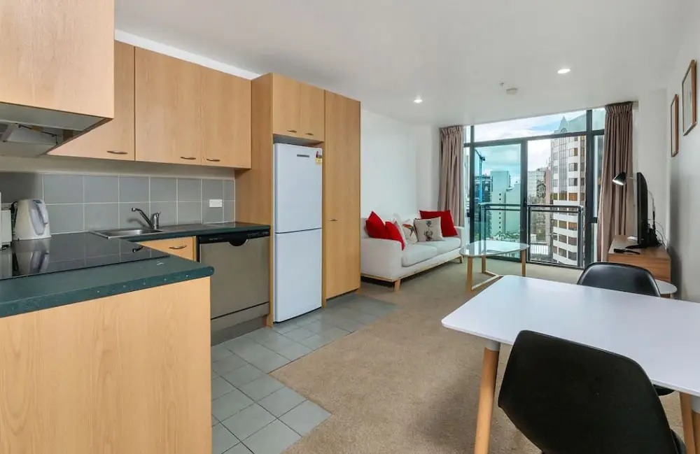 JHT - 1 BRM Apartment, Carpark, Next to University