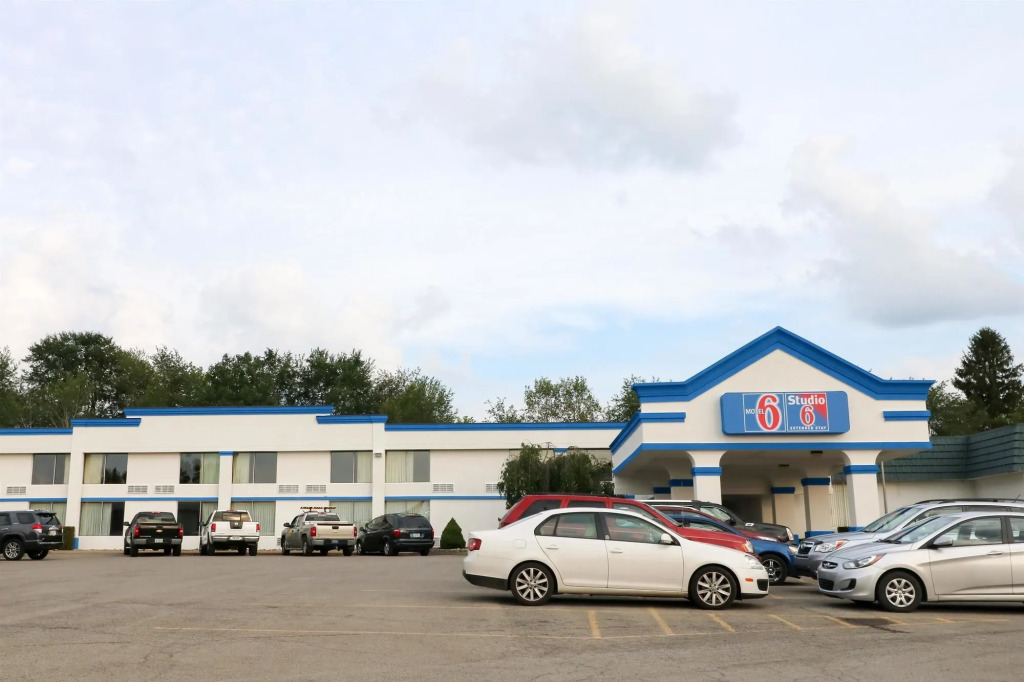 Motel 6-Clarion, PA