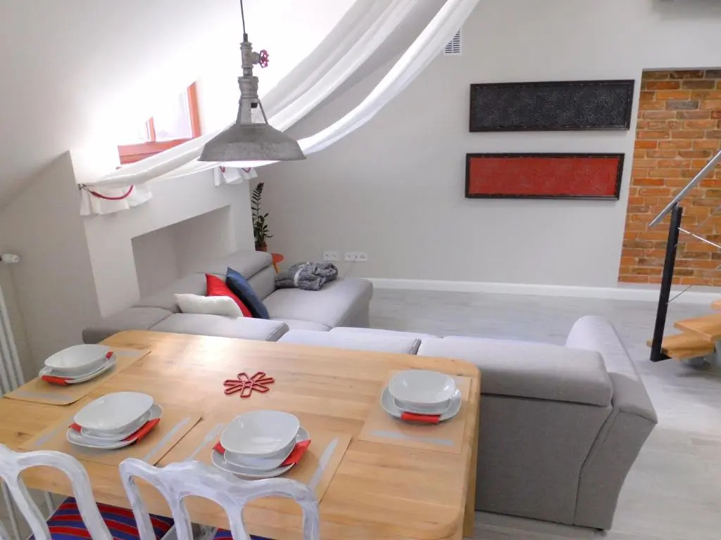 Tomasza Residence