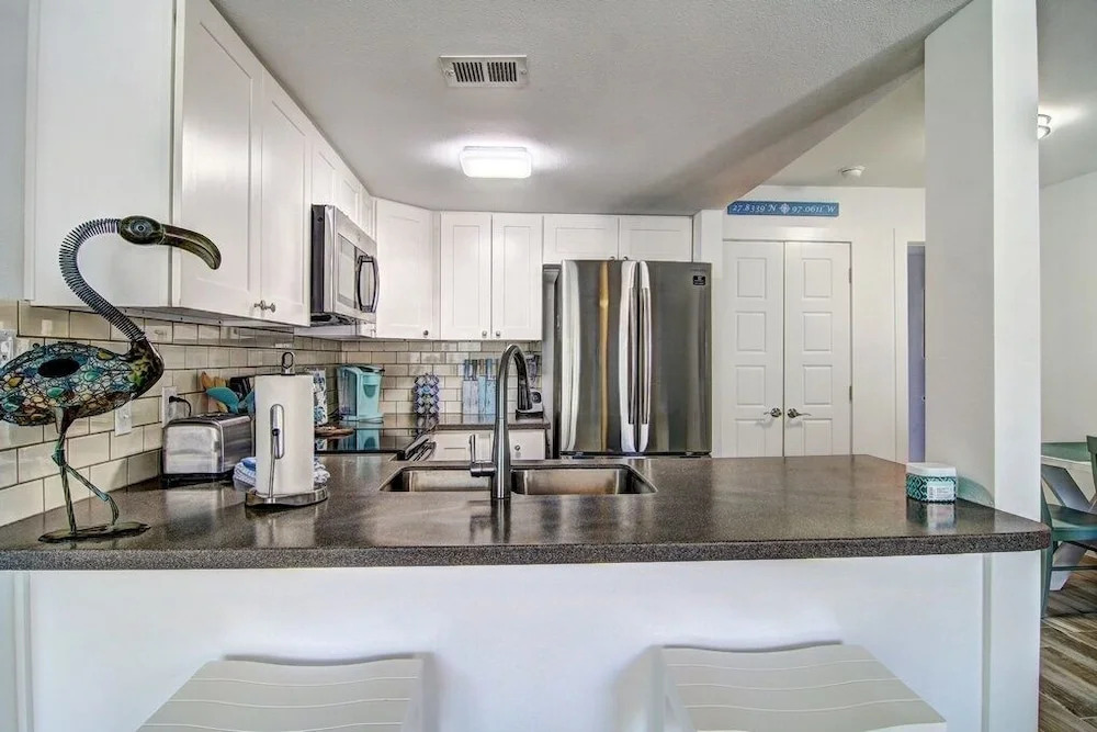 El Cortez  EC132 - 2 Br Condo