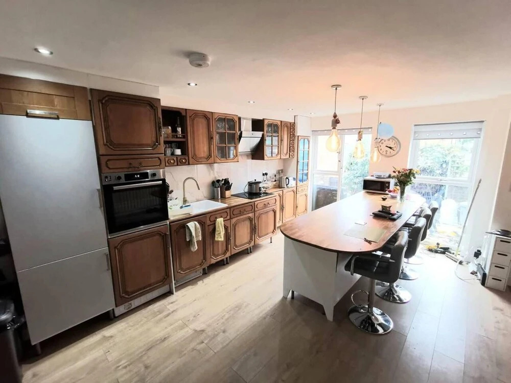 Stunning Bespoke 3-bed House in Central London