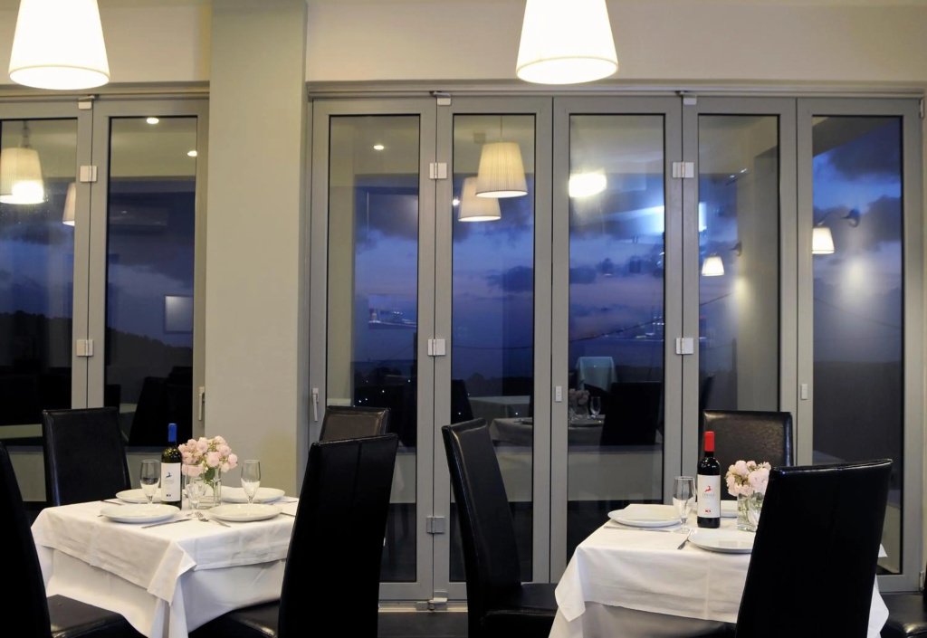 Athena Hotel