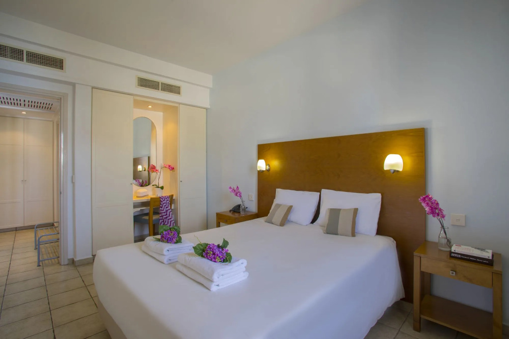 Louis Althea Beach Hotel