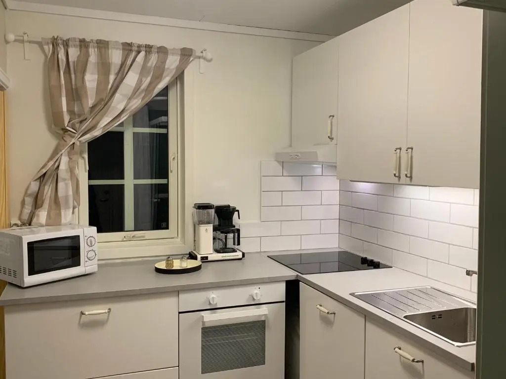 Private house-terrace-garden -parking-WiFi-smartTV