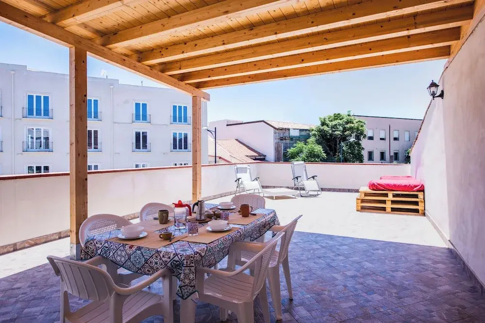 Ibiscus Apartment with Terrace